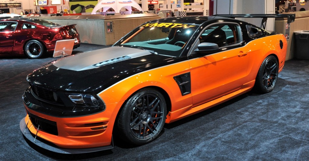 STRIKING SUPER MODIFIED MUSTANGS at the SEMA CAR SHOW ...