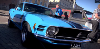 1970 Ford Mustang Boss 302 V8 muscle car