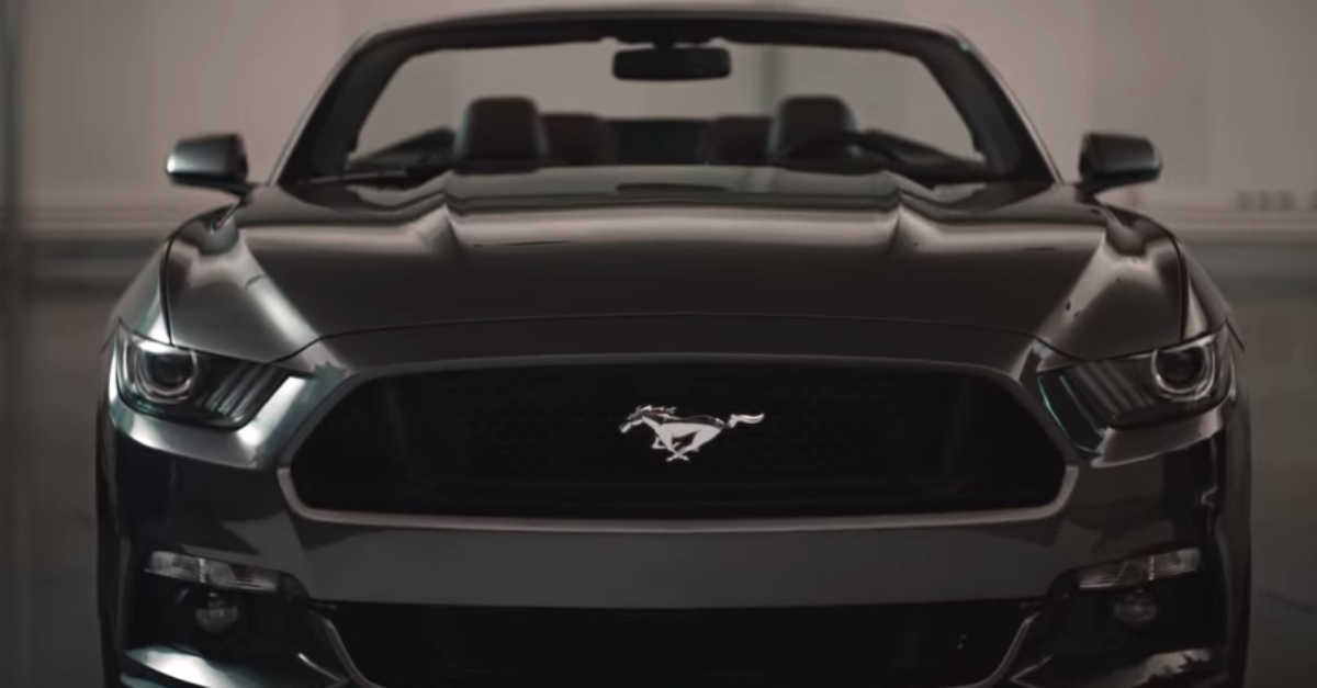 2015 ford mustang muscle car