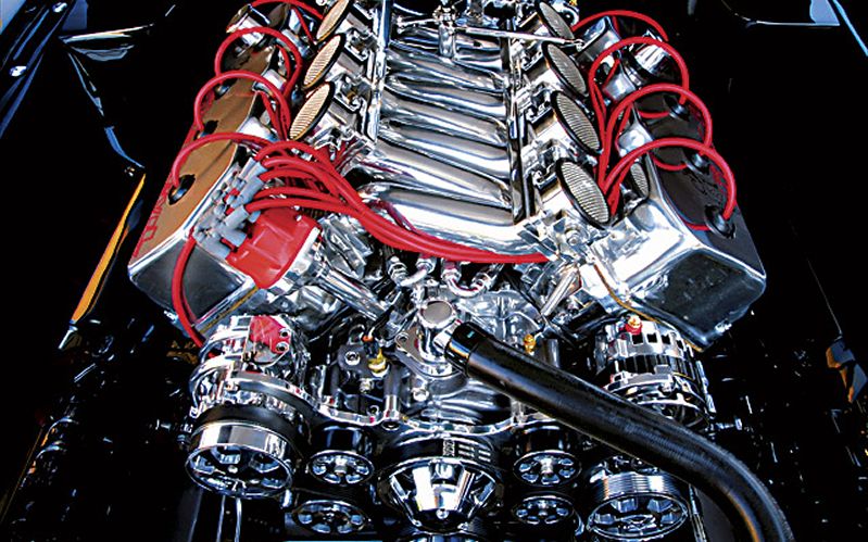 Звук двигателя газ. Dodge Challenger 1970 двигатель. Додж Челленджер 1969 двигатель. V8 двигатель dodge Challenger. Двигатель Додж Челленджер 1970.