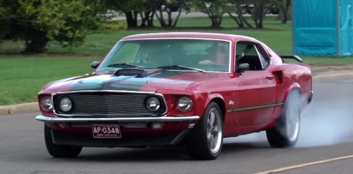 ford mustangs burnout compilation