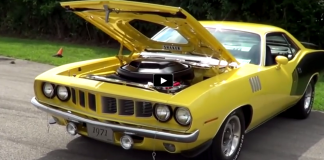 restored plymouth hemi cuda muscle car