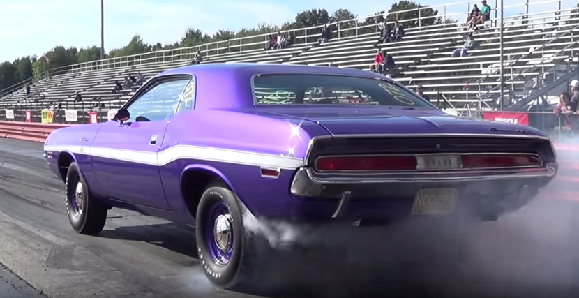 1970 hemi road runner vs 1970 challenger 440 drag race