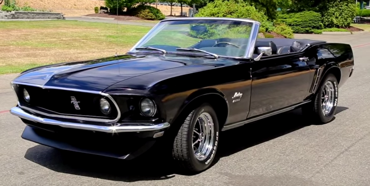 Ford mustang triple black #2