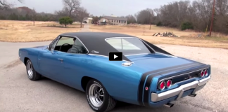 1968 dodge charger rt in b5 blue