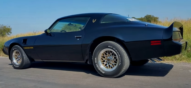 pontiac firebird trans am smokey and the bandit