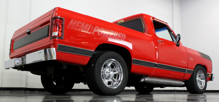 modified 1984 dodge ram hemi