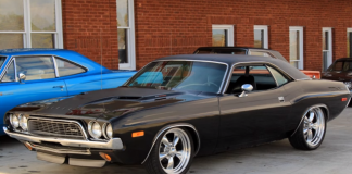custom built 1972 dodge challenger