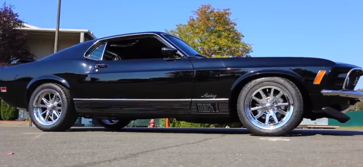 restored 1970 ford mustang 351