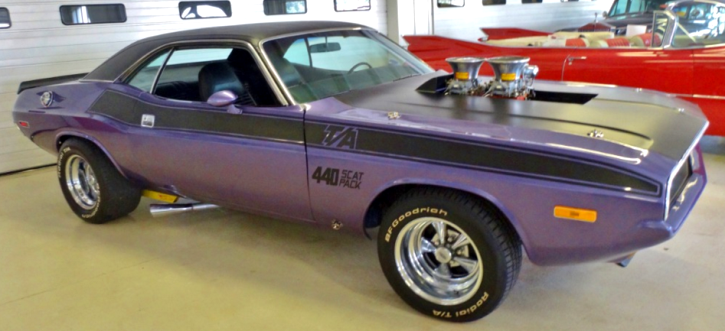 plum crazy purple 1970 dodge challenger 440 t a hot cars plum crazy purple 1970 dodge challenger