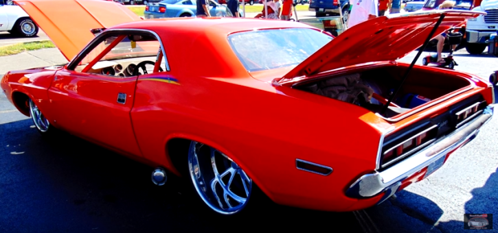 custom built 1971 dodge challenger