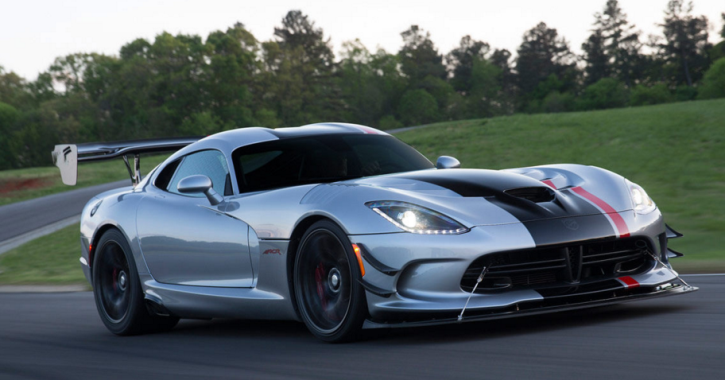 2016 dodge viper sports car review