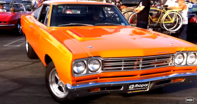 Grabber Orange 1969 Road Runner w/t Amazing Voice | Hot Cars