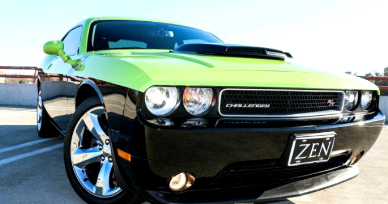 2012 dodge hemi challenger r/t plus review