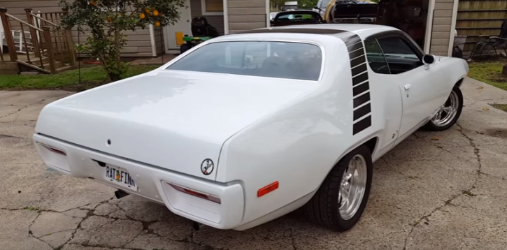 white 1972 plymouth road runner 400 big block