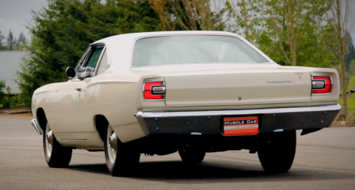 alpine white 1968 plymouth road runner 426 hemi collector car