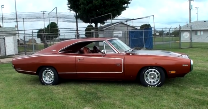 1970 dodge hemi charger super track pack video