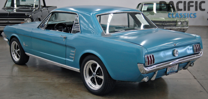 1966 ford mustang coupe 302 5-speed