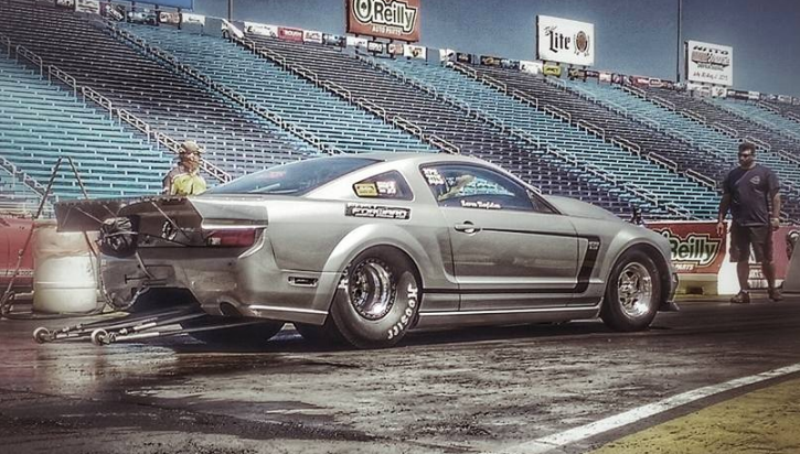 nitrous mustang crazy horse drag racing at king of the streets