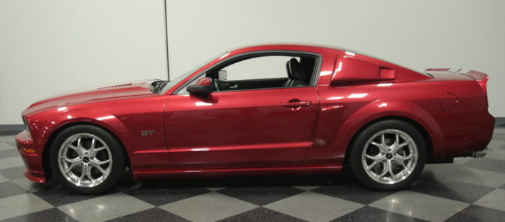 modified 2005 ford mustang dream car factory