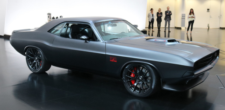 1971 dodge shakedown challenger up close