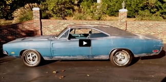 barn find 1969 dodge charger 440 automatic