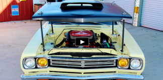 1969 plymouth road runner 440 six pack V8