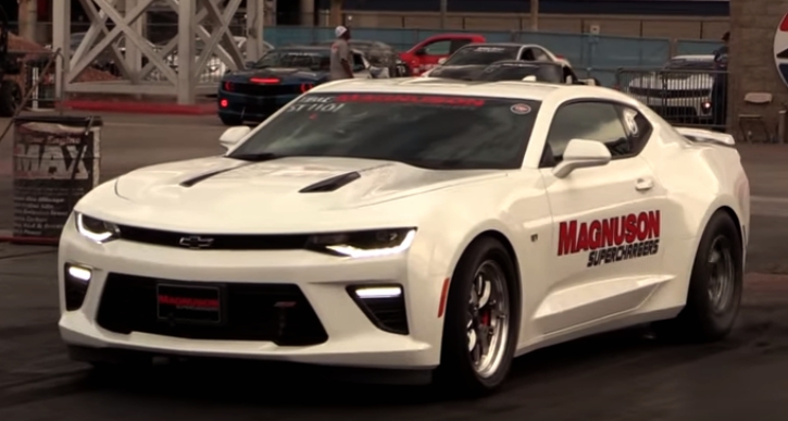 2017 chevrolet camaro drag racing