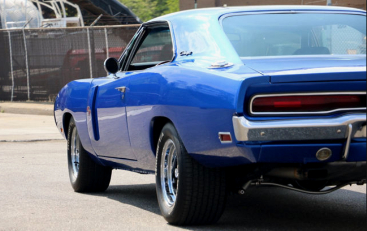 1970 dodge charger 440 5-speed