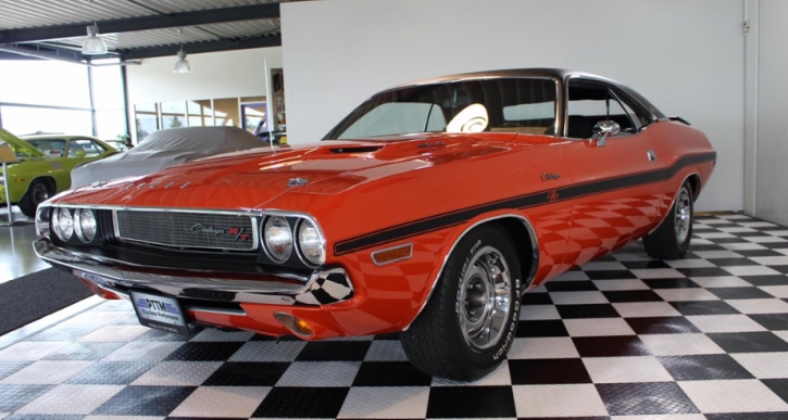 hemi orange 1970 dodge challenger 440 six pack