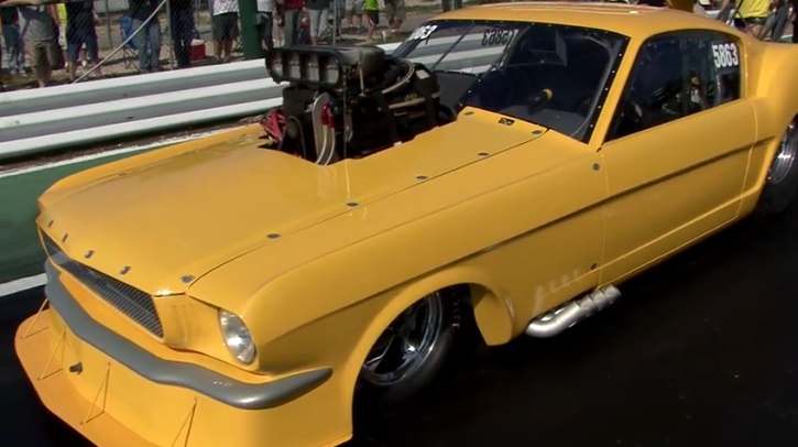 blown alcohol injected ford mustang drag racing