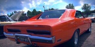 1970 dodge charger modern hemi engine