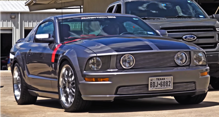 modified 2006 ford mustang gt