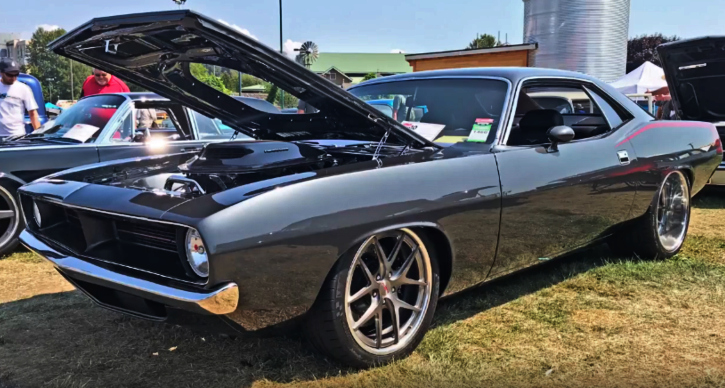 1970 plymouth cuda 528 hemi 5-speed