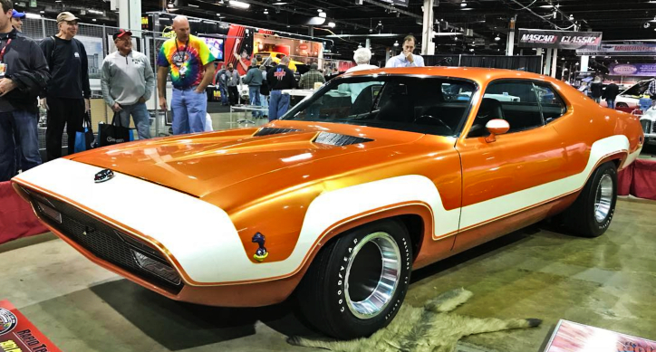 1971 plymouth road runner rapid transit promo car