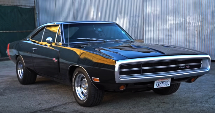 black 1970 dodge charger r/t se