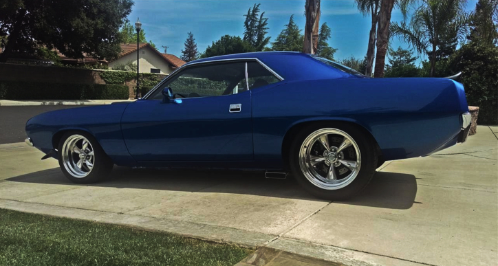 restored 1970 plymouth cuda 440 5-speed