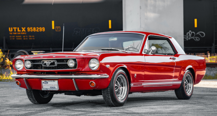 lovende uddanne midlertidig Pristine Rangoon Red 1966 Mustang K-Code Review | Hot Cars