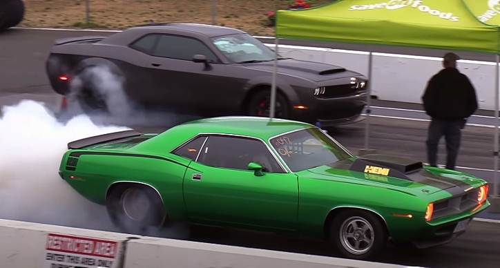 plymouth cuda drag racing dodge demon