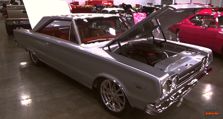 1967 plymoth gtx 572 hemi engine