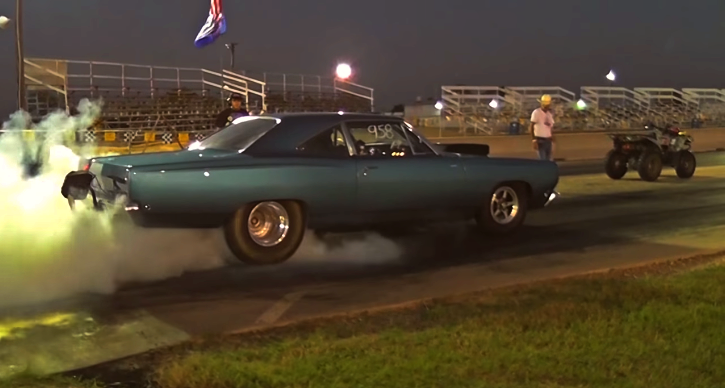 1968 plymouth road runner 9 second pass