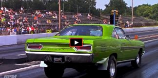 road runner vs cuda 1/4 mile race