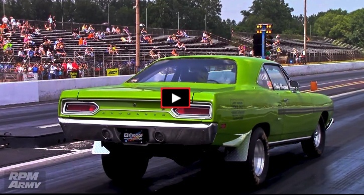 plymouth road runner 1/4 mile race