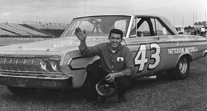 426 max wedge plymouth belvedere drag racing