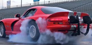 dodge viper gts drag racing