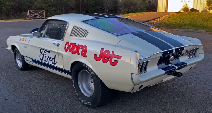 r-code 1968 ford mustang race car