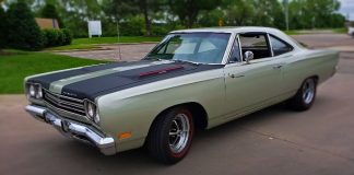 1969 plymouth road runner 440 4-speed