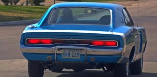 1970 dodge charger 440 six pack 4-speed track pak