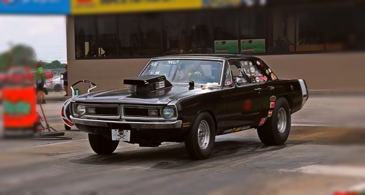 a body dodge dart drag racing