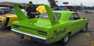 plymouth superbird 440 4-speed
